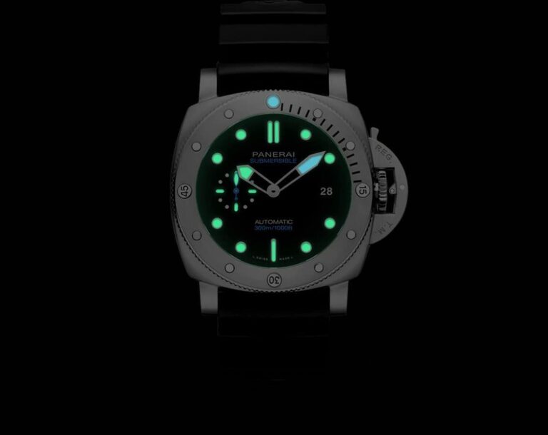 panerai-submersible-pam01229-multiple-2